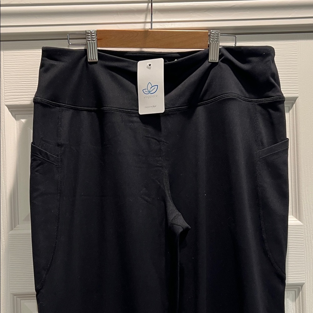 Elegant Black Women's flared Leggings - Picture 5 of 11